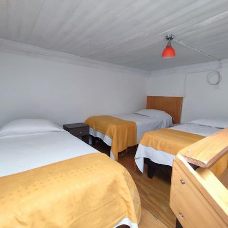 Hostal Vicmar Він'я-дель-Мар Екстер'єр фото